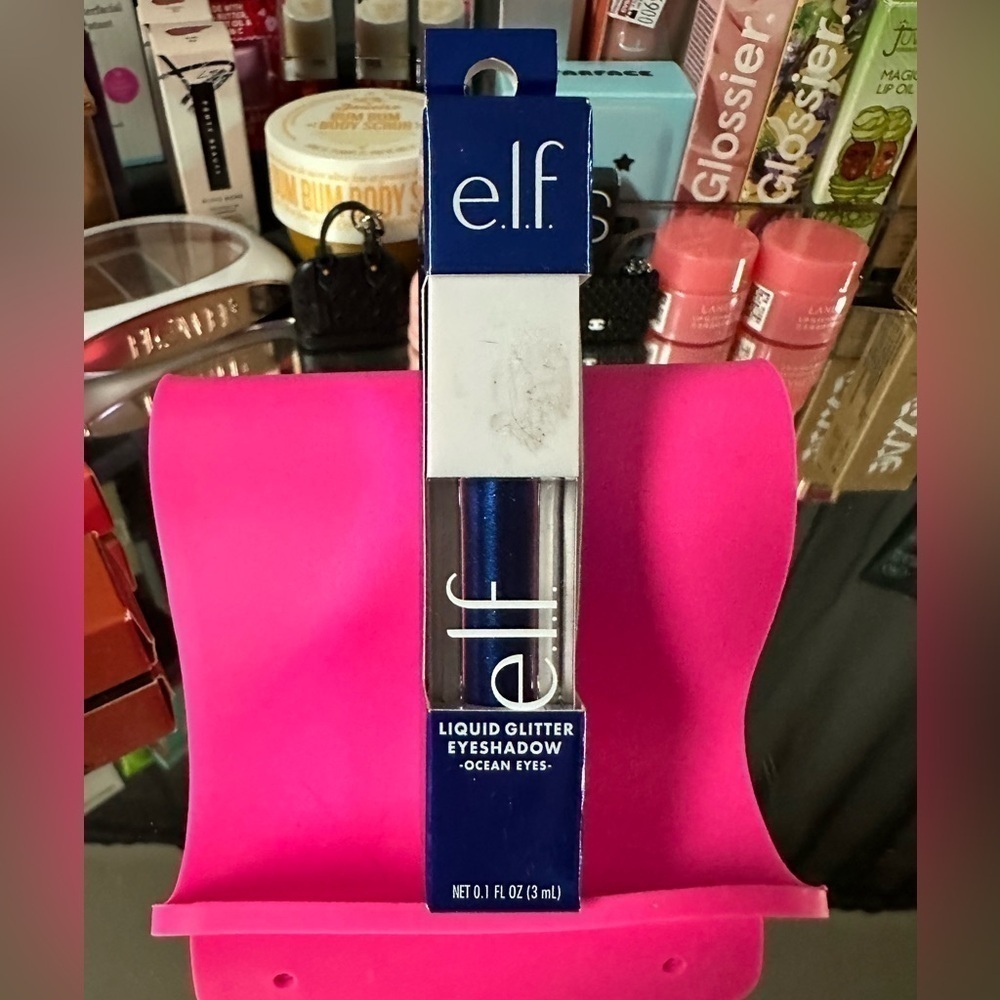Elf Liquid glitter Eyeshadow in ocean eyes